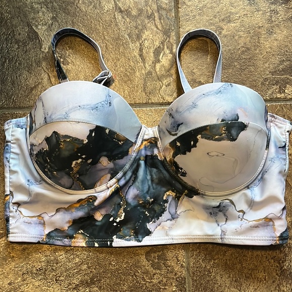 Women’s Bathing Suit Bundle 20 pieces + - Picture 1 of 16